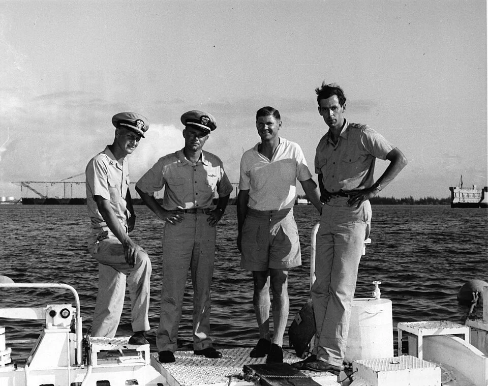 don walsh and jacques piccard at bathyscaphe terieste